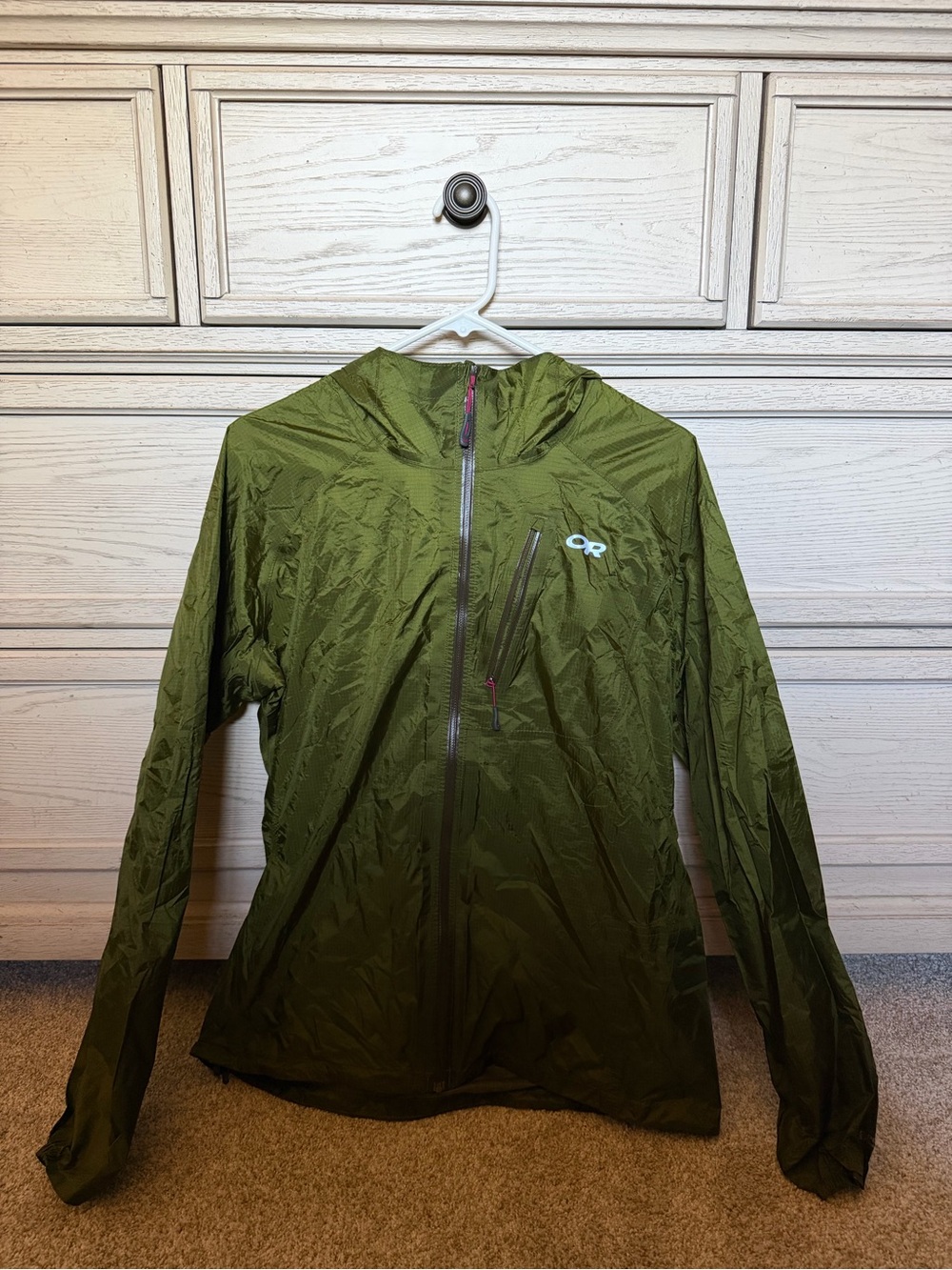 Outdoor Research Women’s Olive Green Lightweight Hooded Jacket